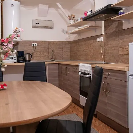 Bubu- Butterfly's Apartman
