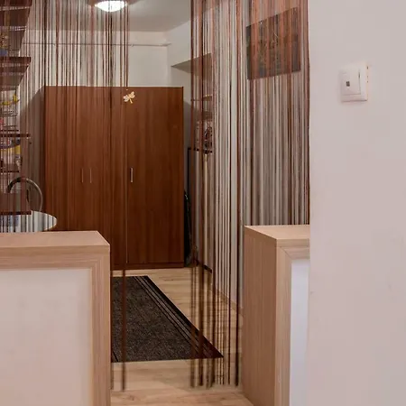 Bubu- Butterfly's * Budapest